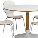 Pharao24 Essgruppe mit Rundem Tisch und 4 Stühlen Weiß und Eiche